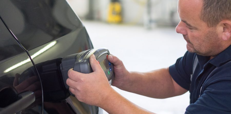 exakte Farbton- & Effektbestimmung